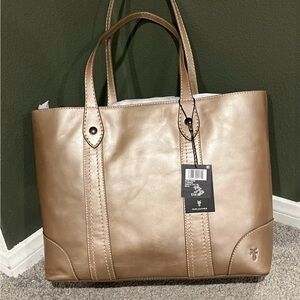 Frye NWT Melissa Shopper Leather Tote Bag in elegant light bronze
